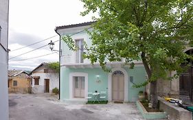 Tullia -intera casa-